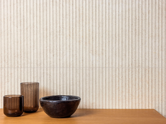 Плитка керамическая настенная 43064 VERSA White Lines 33,3x100x0,98 см